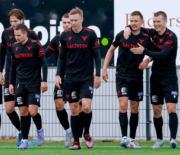 Varatreyja Vals í fótbolta - Valur away shirt