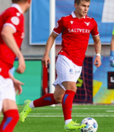 MEISTARAFLOKKSTREYJA VALS Í FÓTBOLTA / VALUR SENIOR TEAM JERSEY